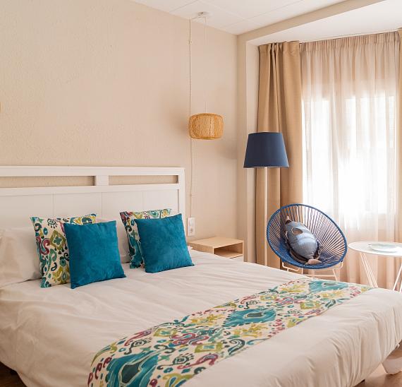 Chambre Standard avec Balcon Lit Double